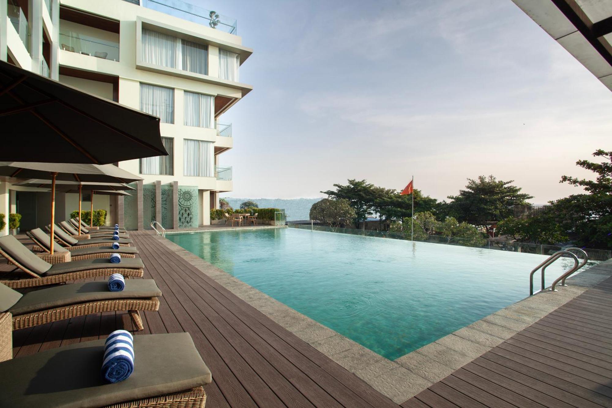 Platinum Hotel Jimbaran Beach Bali ภายนอก รูปภาพ