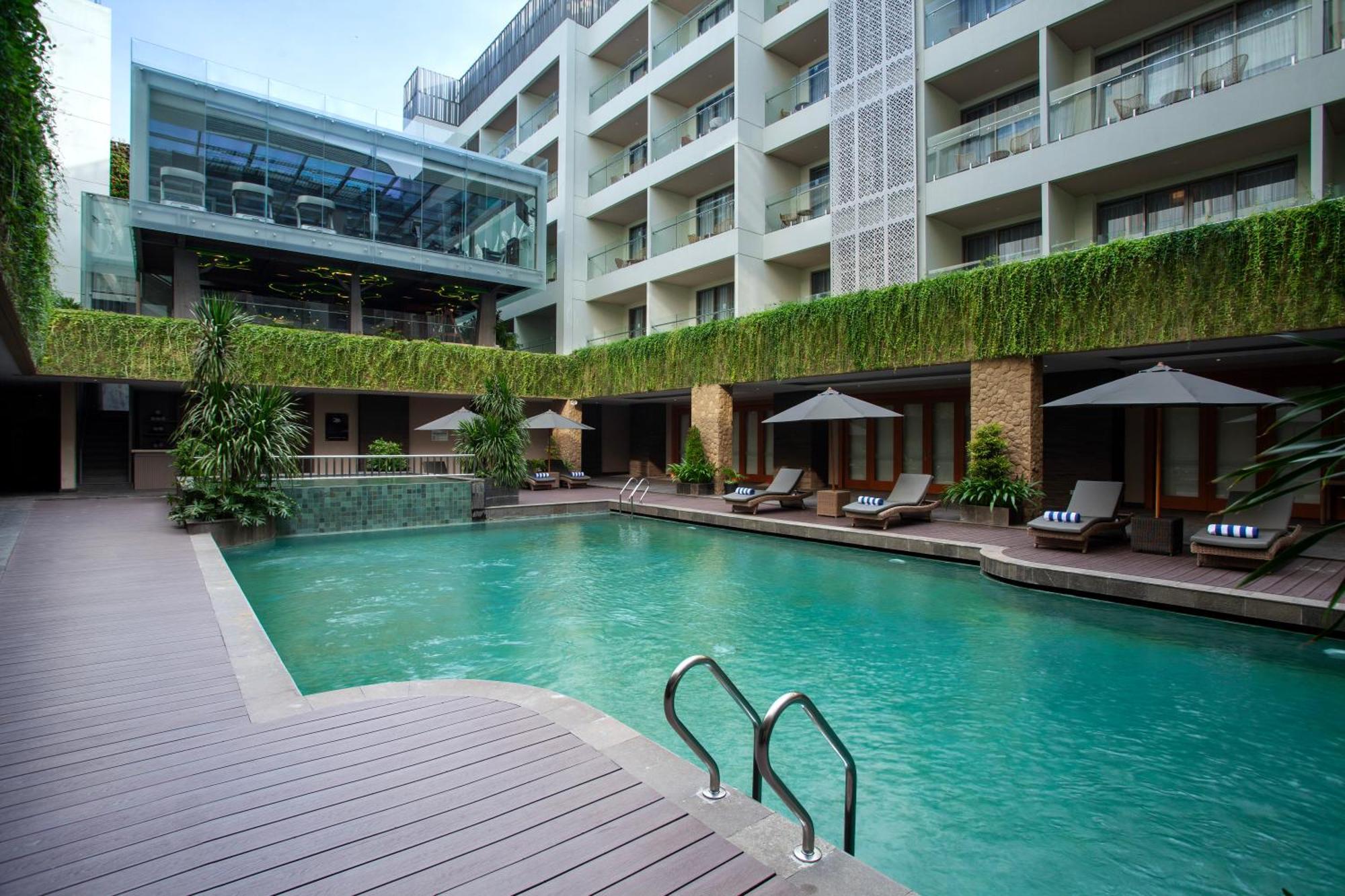 Platinum Hotel Jimbaran Beach Bali ภายนอก รูปภาพ