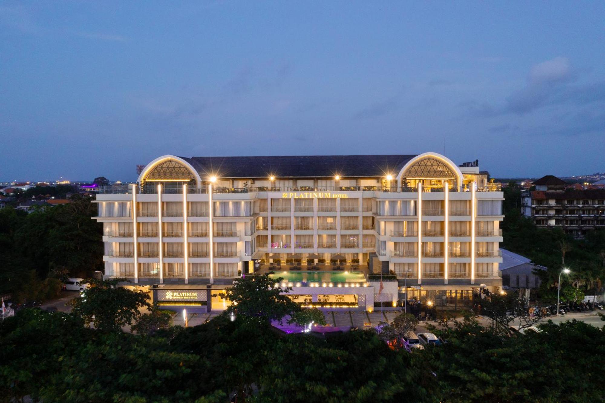 Platinum Hotel Jimbaran Beach Bali ภายนอก รูปภาพ